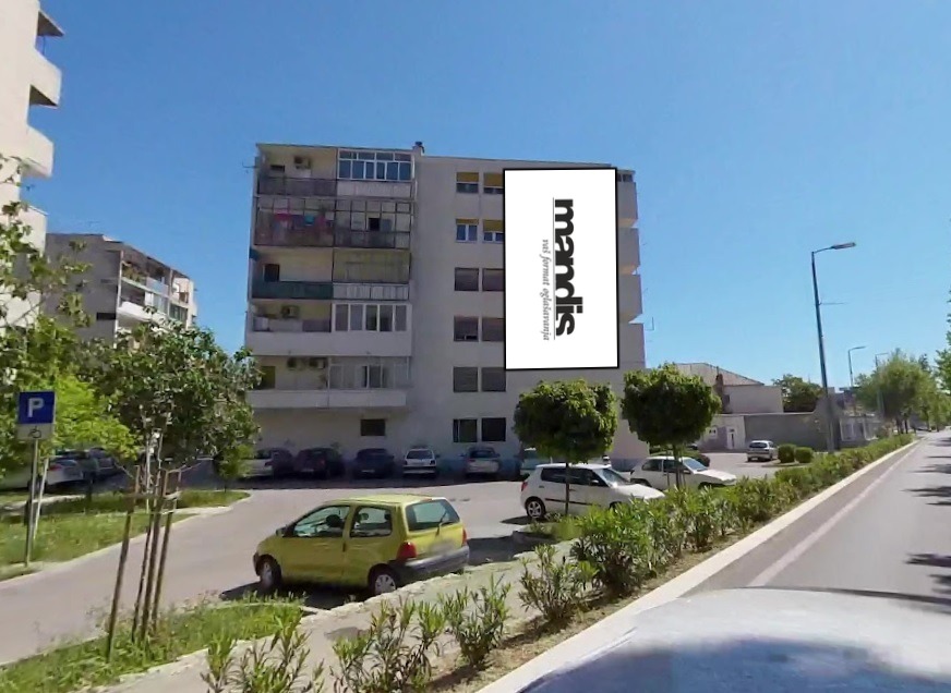 Wallscape u ulici Stjepana Radića u Solinu, smjer Split